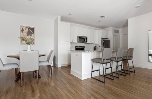 Fort Mill Apartment | Landing | Modern 2BD, Yoga Studio, Pool