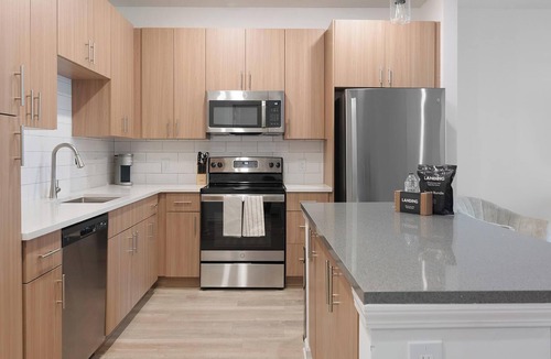 Kissimmee Apartment | Landing | Spectacular 1BD, Gym, Clubhouse