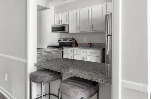 Homewood Apartment | Landing | Spectacular 1BD, Gym, Clubhouse