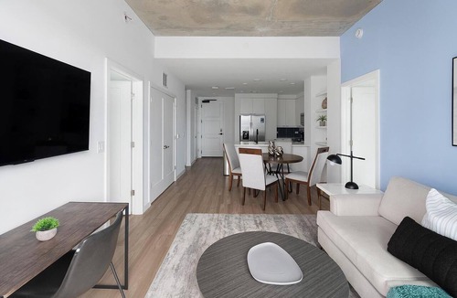 West End Apartment | Landing | Spectacular 2BD, Gym, Yoga Studio