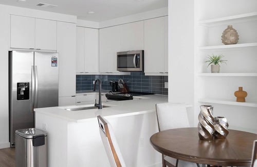 West End Apartment | Landing | Spectacular 2BD, Gym, Yoga Studio