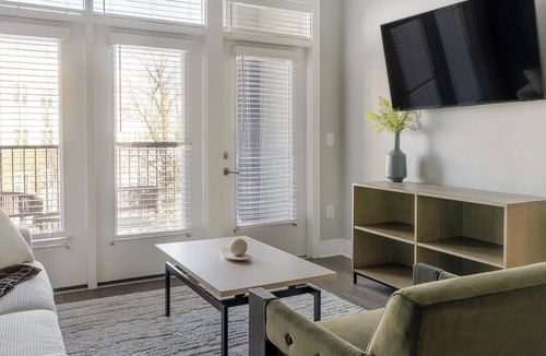 North Decatur Apartment | Landing | Stunning 2BD, Clubhouse, Courtyard