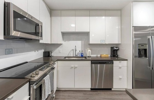 Port Tampa City Apartment | Landing | Stylish 1BD, Gym, Clubhouse