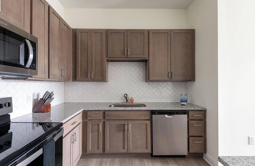 Wilmington Apartment | Landing | Stylish 2BD, Pool, Clubhouse
