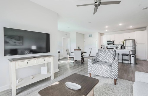 Fort Myers Apartment | Landing | Stylish 2BD, Pool