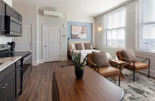 Spartanburg Apartment | Landing Stylish Studio Gym
