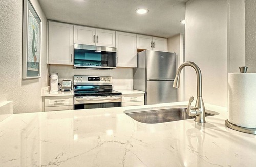 Longboat Key Apartment | LaPlaya 104E-Prefectly located near the path to the beach.