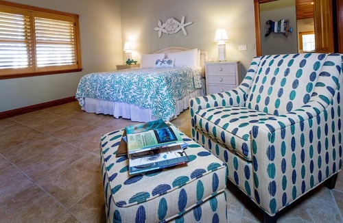 Islamorada Resort | Large Caribbean-Style Home w/Full Kitchen, WiFi, Grill, & Outdoor Veranda