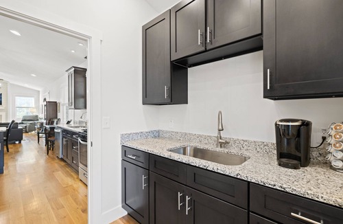 Hendersonville House | Large, Chef's Kitchen! Walk to Downtown, Breweries & the new Ecusta Trail