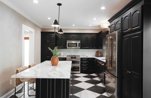 Historic Uptown House | Large Six Bedroom Home, Walkable to Downtown St. Pete, 20 mins To Beaches