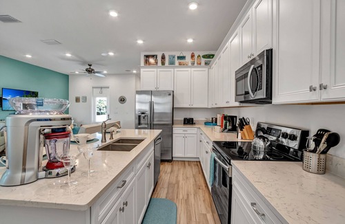 West Kissimmee Villa | Last Minute Disney Getaway! Villa with Private Pool & Hot Tub. Book Now! #39456