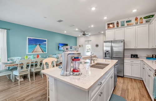 West Kissimmee Villa | Last Minute Disney Getaway! Villa with Private Pool & Hot Tub. Book Now! #39456