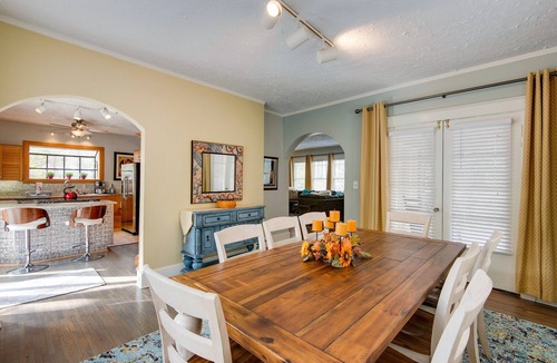 Hillsboro West End House | LAST-MINUTE OPENING & SPECIAL DISCOUNT! Near Downtown & Vandy. Gazebo/Spa.