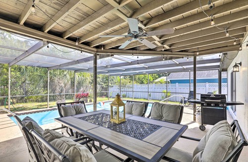 Holiday Lakes West House | Lavish Holiday Home w/Lanai & Heated Outdoor Pool