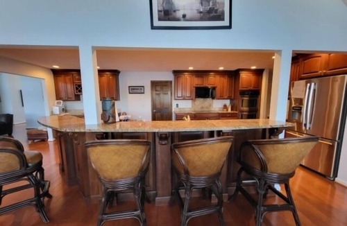 North Shore House | Leeward, Pappy's Place: 3 + 2 Kayaks, firepit, Ping Pong, Foosball, Wifi.