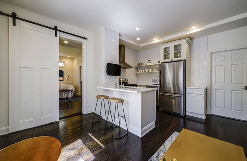 Garden Hills House | Light-filled Cottage in the Middle of it All!