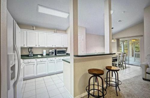 Pensacola House | Lil' Piece of Pensacola I Large Vacation Home I Gulf Coast I Florida