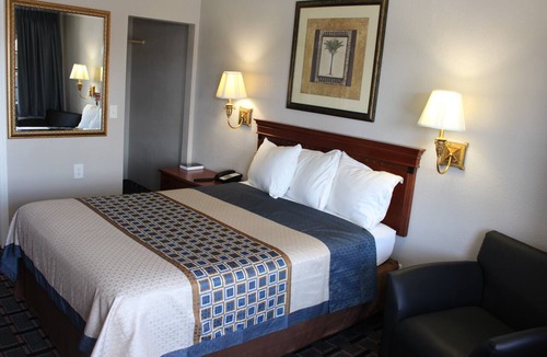 St. Augustine Hotel | Lion Inn
