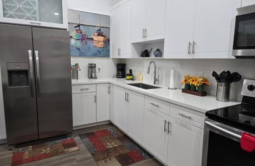 West Little River House | Little Wynwood Oasis