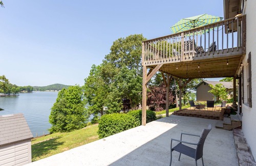 Talladega House | Livin' the Lake Life Rental