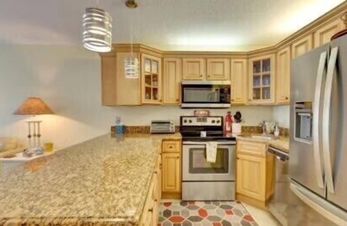 Fort Pierce Condo | LOCATION, LOCATION in Ocean Village Resort.Ground floor,great location
