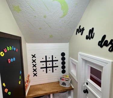 Sevierville House | Log Bunk Bed, Playhouse, & TeePee-Willow Trace Retreat 5mi to Dollywood