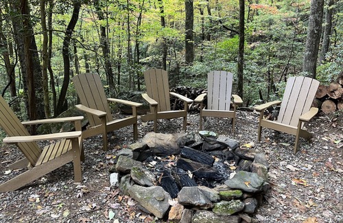 Blairsville Cabin | Log cabin, Blue Rdg. Mtn., A.T., Helton Crk falls, Vogel St. Park, near Helen