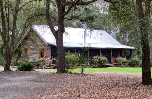 Ocklawaha House | Log Home Guest House