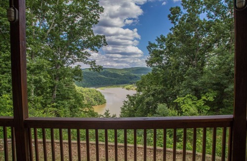 Draper House | Log Home w/Incredible View of Claytor Lake 4BS8 - In the Clouds