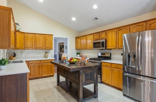 Loganville House | Loganville Retreat Near ATL Swim Spa