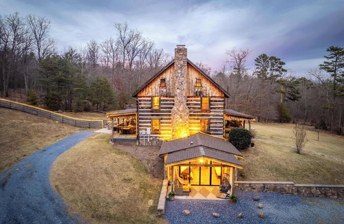Massanutten House | LogRhythm Ultra Luxury 48Acre, 7Bed/6.5Bath estate