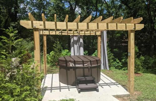 Lookout Valley Neighborhood Association House | Lookout Tiny Cabin 5 Min To Downtown Chattanooga