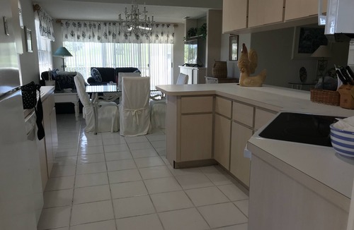 Hobe Sound House | Lost Lake Golf Home, 2BD/2BA, Pool/Lanai , New Kitchen coming - Winter '26 Avail