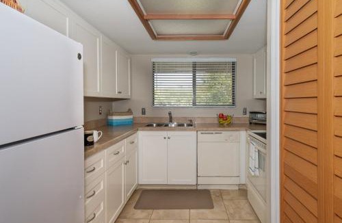 New Smyrna Beach Apartment | Lovely 2 bedroom 2 bath condo located in Sea Woods. SC217