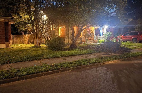 Evergreen House | Lovely 2-bedroom bungalow with AC in vibrant Memphis midtown neighborhood.
