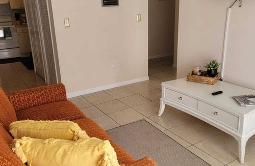 Ludlam Apartment | LOVELY APARMENT IN MIAMI