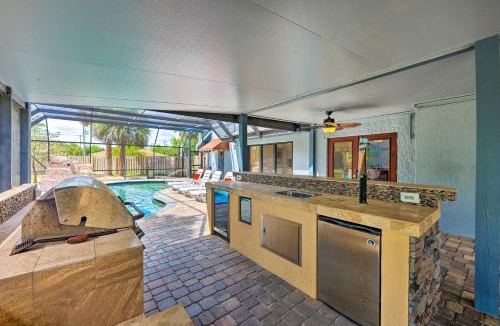 Palm Harbor House | Lovely Palm Coast Retreat with Outdoor Kitchen
