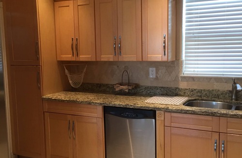 Naples Park Cottage | Lovely Pet Friendly Cottage