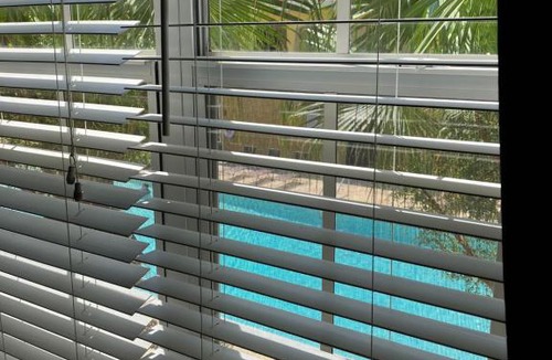 Port Tampa City Apartment | Lovely Spacious 2 BD w/ Pool and WiFi. Near Beaches, Downtown Tampa, And Shopping Mall!