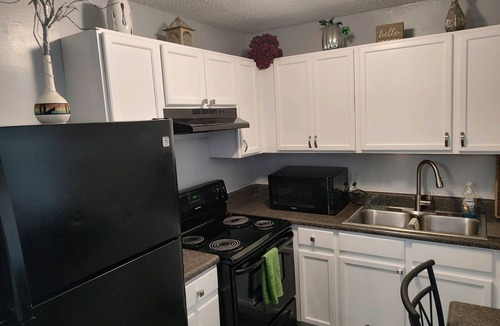 Tallahassee Apartment | Lovely two bedroom rental unit near FAMU and FSU.