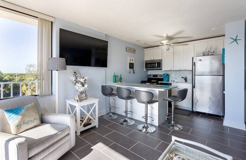 Fort Myers Beach Condo | Lovers Key Beach Club with Beautiful CLEAN Priv. Beach- Pool
