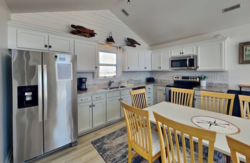 Village of Stump Sound House | Lowe Tide | Beautiful Beach Views!