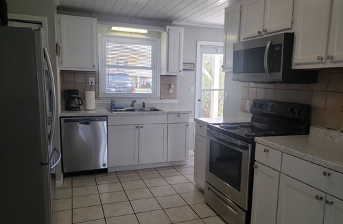 Holden Beach House | Lower canal home at Holden. Short walk to beach! See calendar for Sun-Sun weeks