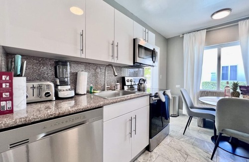 North Beach House | Lunabase North Shore Villas: Pool, Grill, Golf