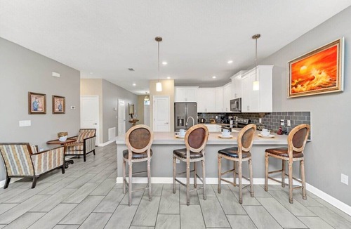 Davenport House | Lux 9Br Villa Close 2 Disney Pool Spa (9032SD)