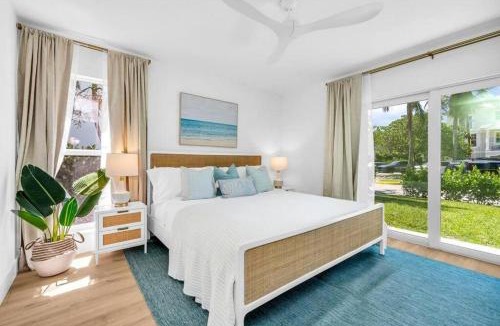 Juno Beach Apartment | Lux Beachside 2nd Floor Condo 3 Steps to the Beach!
