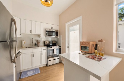 West Avenue Condo | Lux Designer Apt | 2BR/2BA in Heart of Miami Beach