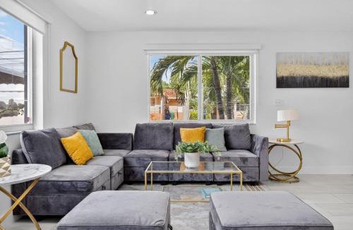 Flagami House | Luxe 4BR Miami Pool-Near Airport-Games-Backyard