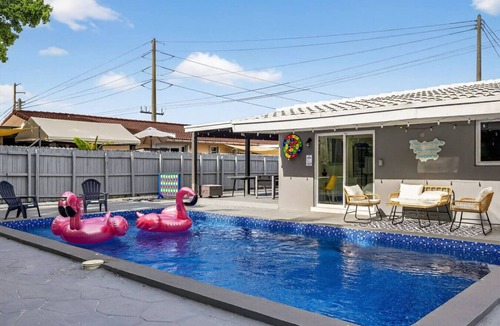 Flagami House | Luxe 4BR Miami Pool&near Airport