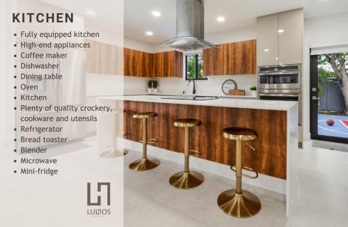 Cutler Bay House | Luxe 5BR Pool Jacuzzi Basketball L17